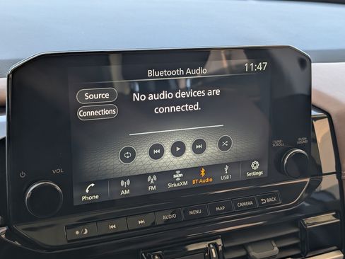 Used 2025 Nissan Pathfinder Platinum w/ Cargo Package FWD image 33