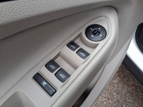 Used 2016 Ford Escape SE w/ Equipment Group 201A image 15