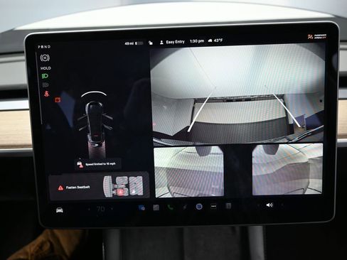 Used 2022 Tesla Model Y Performance image 14