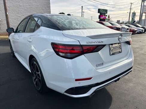 Used 2025 Nissan Sentra SR image 5