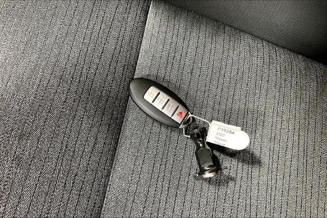 Used 2023 Nissan Rogue SV AWD/4WD image 30