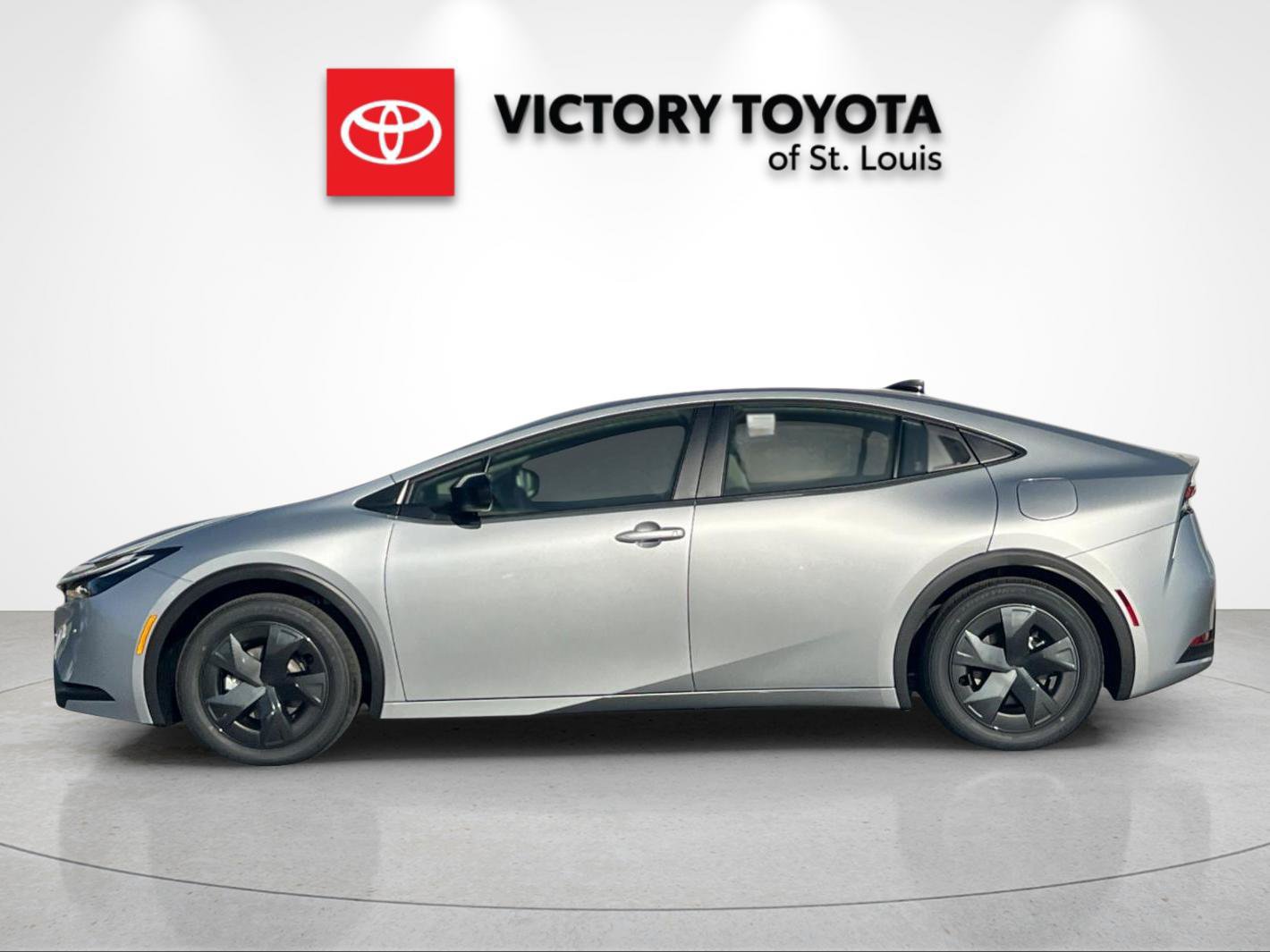 New 2027 Toyota Prius LE FWD image 6