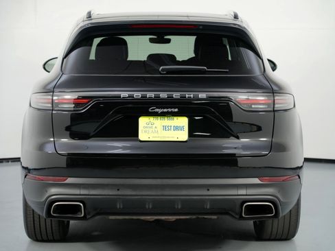 Used 2022 Porsche Cayenne Platinum Edition image 52