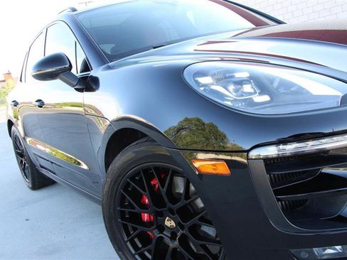 Used 2018 Porsche Macan GTS w/ Premium Package Plus AWD/4WD image 45