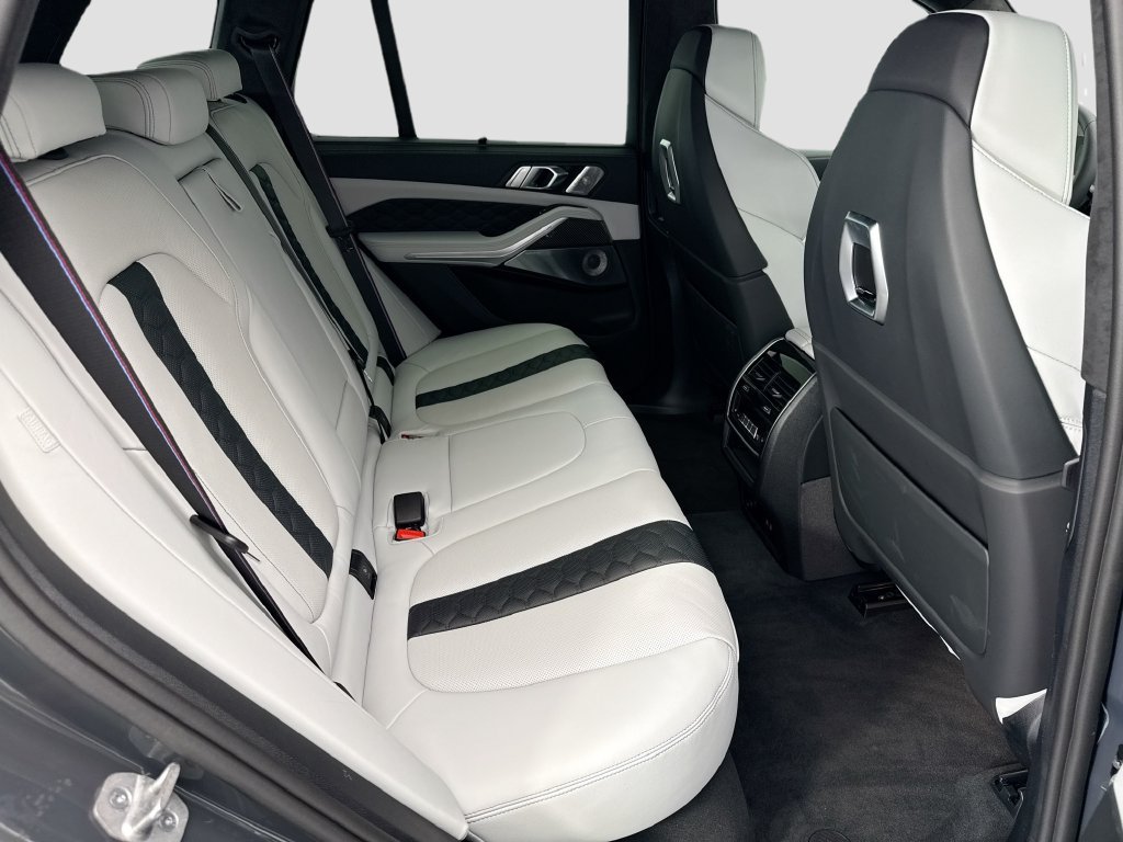 New 2026 BMW X5 M Competition w/ Executive Package AWD/4WD image 21