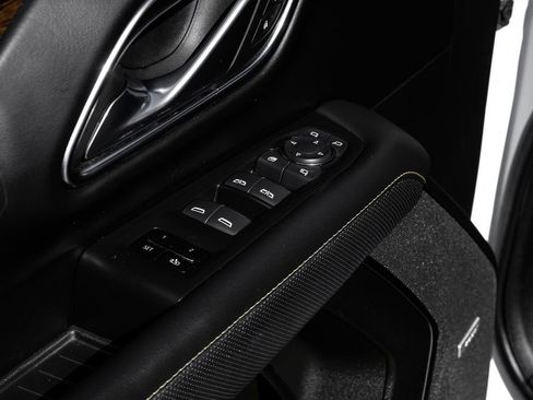 Used 2023 Chevrolet Suburban Premier image 46