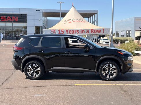 Certified 2023 Nissan Rogue SV FWD image 6