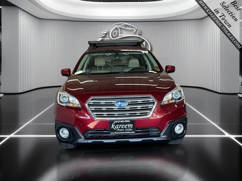 Used 2017 Subaru Outback 2.5i Premium AWD/4WD image 2