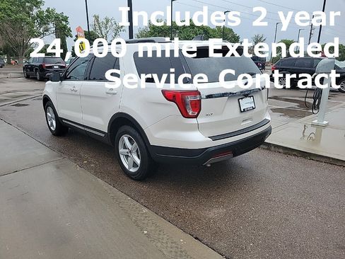 Used 2019 Ford Explorer XLT image 5
