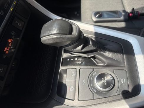 Used 2024 Toyota RAV4 XLE w/ Convenience Package AWD/4WD image 18