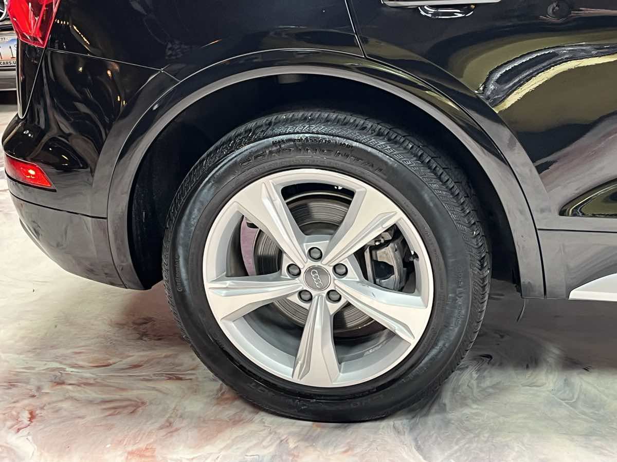 Used 2020 Audi Q5 2.0T Premium Plus w/ Premium Plus Package AWD/4WD image 35