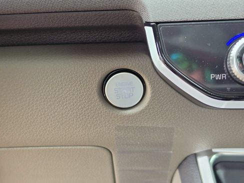 New 2026 Kia Carnival EX FWD image 29
