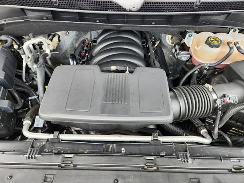 Used 2023 GMC Yukon XL Denali w/ Denali Reserve Package image 9