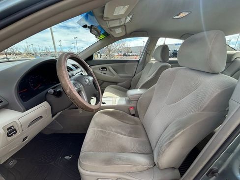 Used 2010 Toyota Camry image 12