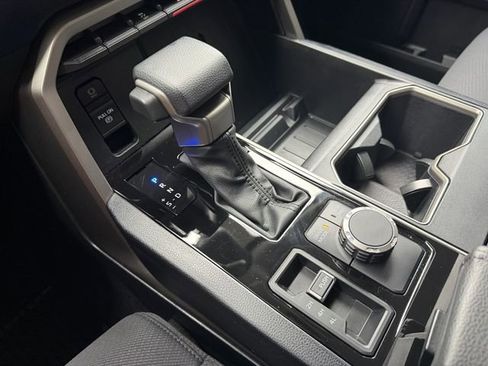 Used 2023 Toyota Tundra SR5 AWD/4WD image 17