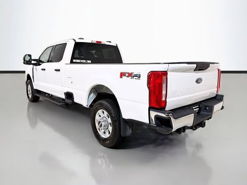 Used 2024 Ford F350 XLT w/ FX4 Off-Road Package AWD/4WD image 7