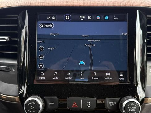 Used 2022 RAM 2500 Limited image 32