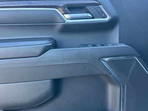 Used 2024 GMC Sierra 1500 Elevation image 11