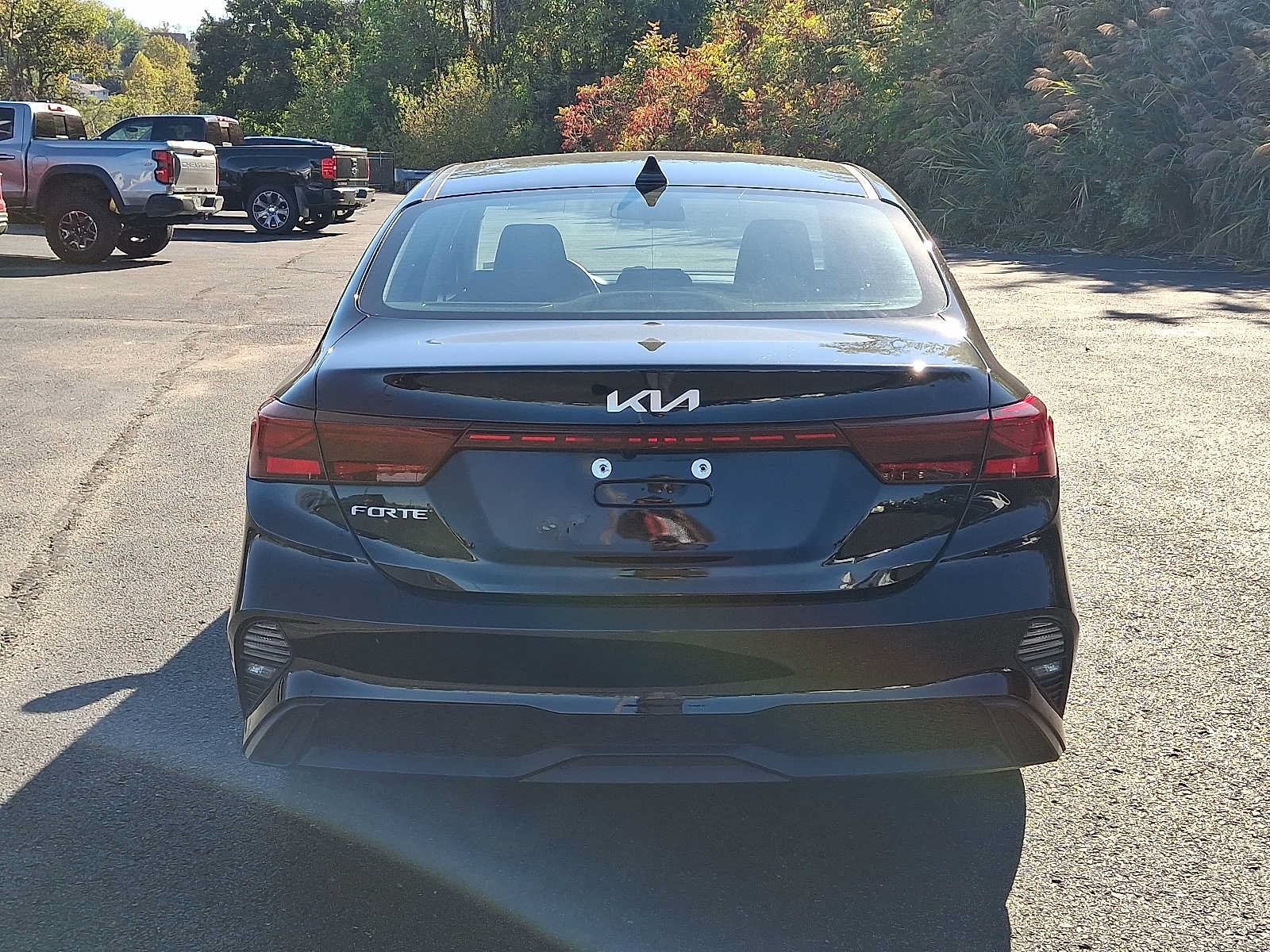 Used 2023 Kia Forte LXS w/ LXS Technology Package FWD image 6