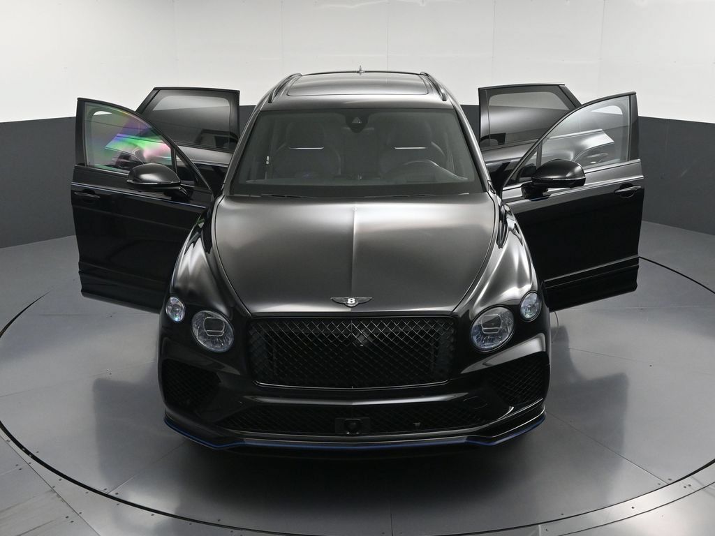 Certified 2025 Bentley Bentayga AWD/4WD image 38