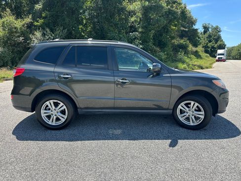 Used 2011 Hyundai Santa Fe Limited w/ Navigation Pkg 4 image 6