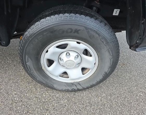 Used 2023 Toyota Tacoma SR AWD/4WD image 8