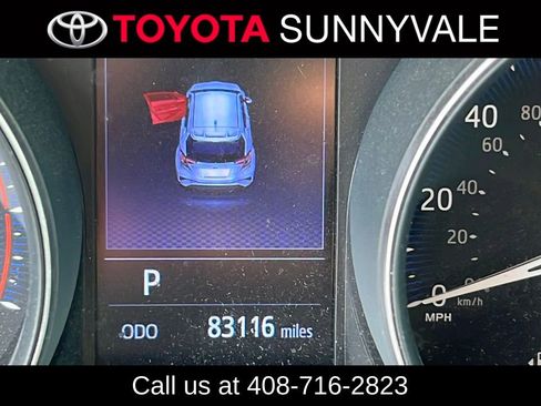 Used 2019 Toyota C-HR XLE image 3