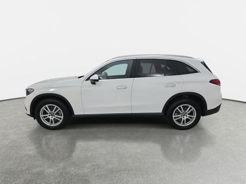 Used 2025 Mercedes-Benz GLC 300 image 8