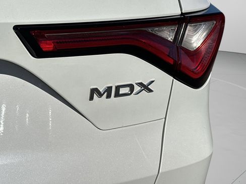Used 2023 Acura MDX FWD image 32