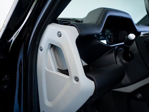 Used 2024 Land Rover Defender 90 S AWD/4WD image 31