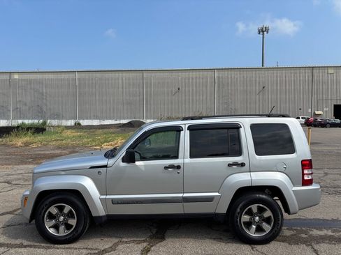 Used 2008 Jeep Liberty Sport w/ Popular Equipment Group AWD/4WD image 6