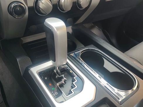 Used 2019 Toyota Tundra SR5 w/ SR5 Upgrade Package image 19