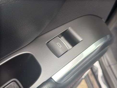 Used 2024 Chevrolet Traverse RS w/ LPO, Floor Liner Package image 32