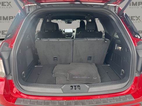 Used 2025 Ford Explorer ST image 30