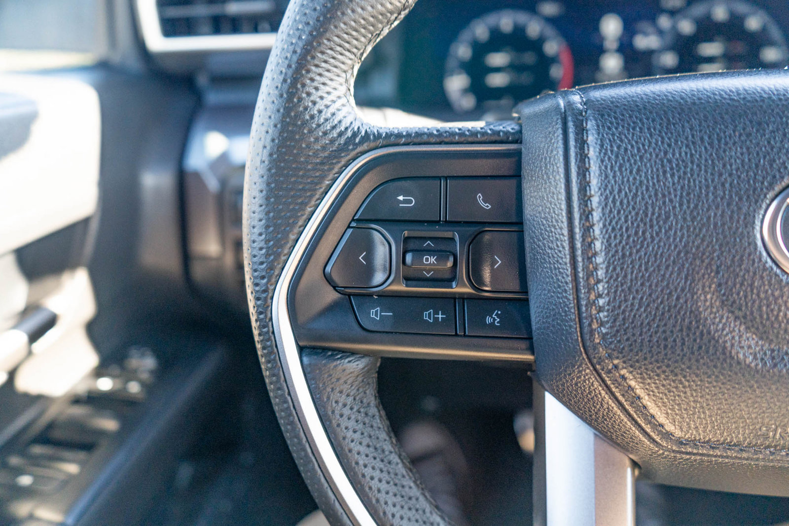 Certified 2025 Toyota Tacoma TRD Sport RWD image 27