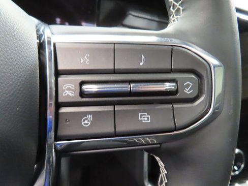 Used 2025 GMC Acadia Denali w/ Super Cruise Package AWD/4WD image 56