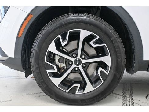 Used 2023 Kia Sportage EX image 26