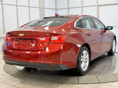 Used 2018 Chevrolet Malibu LT image 8