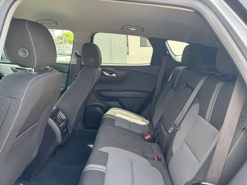 Used 2025 Chevrolet Blazer LT FWD image 26