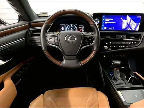 Used 2023 Lexus ES 350 Ultra Luxury w/ Accessory Package (Z2) FWD image 6
