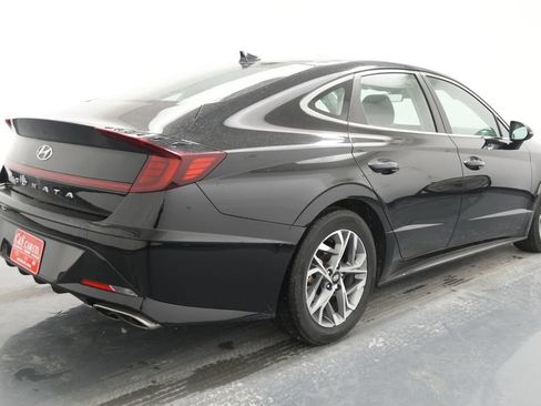 Used 2023 Hyundai Sonata SEL w/ Convenience Package FWD image 9