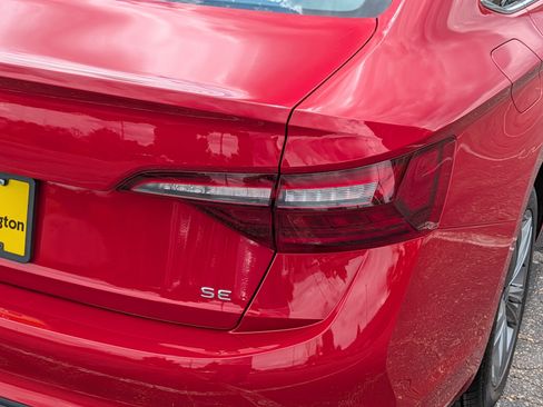 Used 2022 Volkswagen Jetta SE FWD image 17