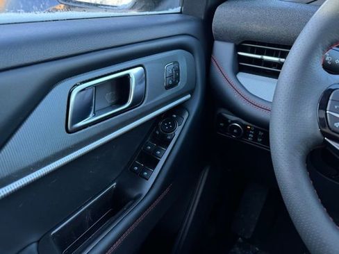 New 2026 Ford Explorer ST-Line w/ ST-Line Street Pack image 30