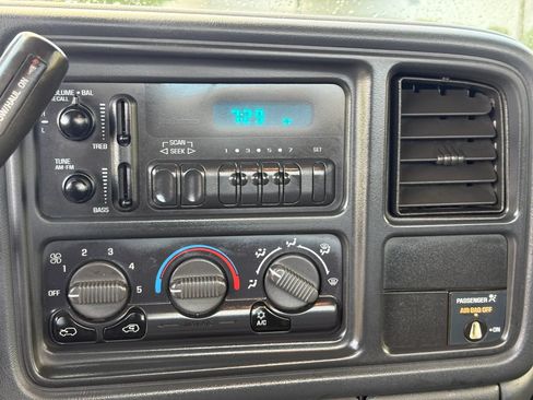 Used 2001 GMC Sierra 2500 SL RWD image 17