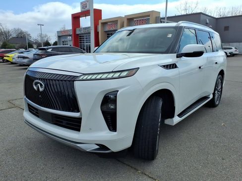 Used 2025 INFINITI QX80 Sensory AWD/4WD image 19