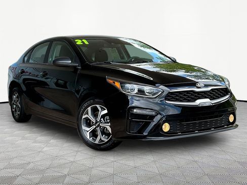 Used 2021 Kia Forte LXS FWD image 3