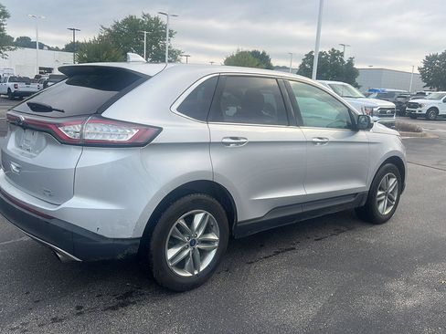 Used 2018 Ford Edge SEL w/ Equipment Group 201A AWD/4WD image 5