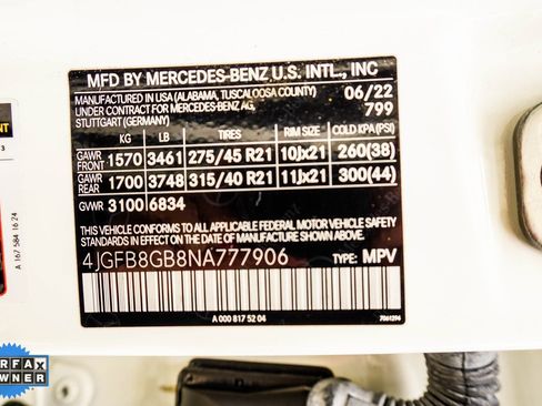 Used 2022 Mercedes-Benz GLE 580 4MATIC w/ Night Package image 40