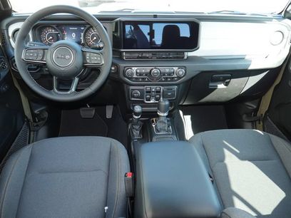 Used 2025 Jeep Gladiator Sport