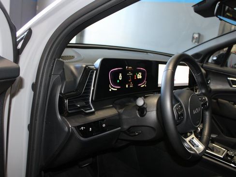 Used 2023 Kia Sportage X-Line image 11